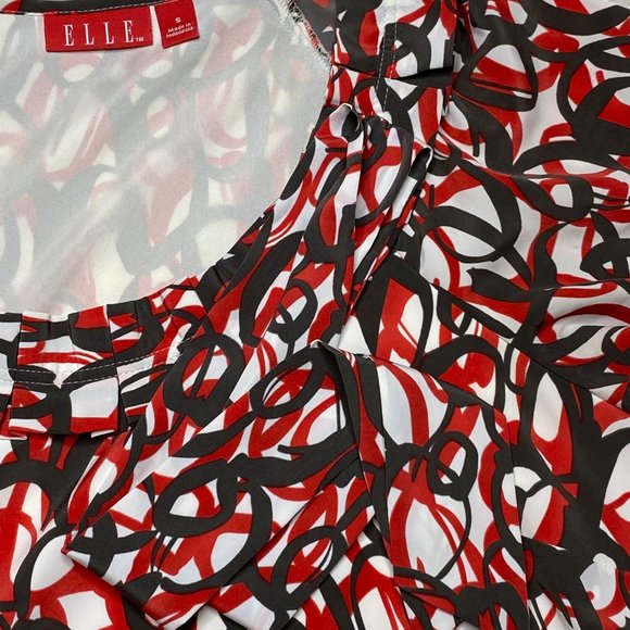 Elle Women's Abstract Print Pleated Neckline Short Sleeve Top Red Black Size S - Picture 3 of 11